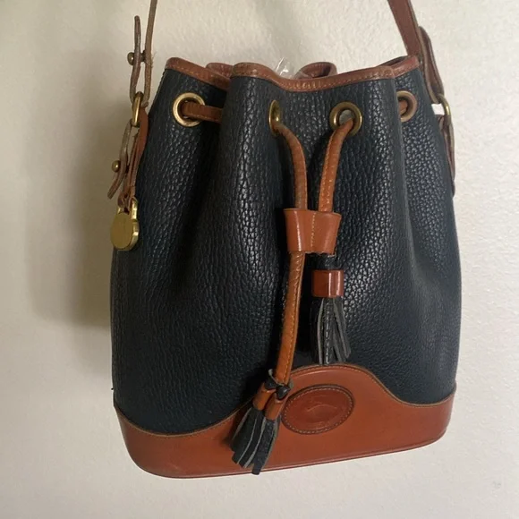 Dooney & Bourke Leather Bucket crossbody - Picture 13 of 13